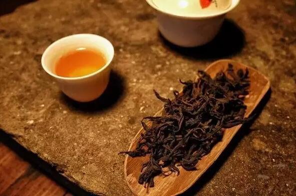 喝对茶才能护心！喝绿茶配点它，保健功效增倍！